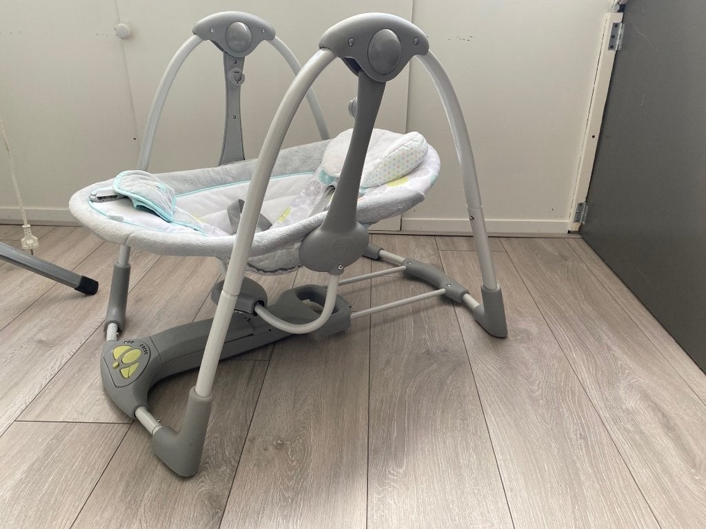 elektrische baby wipstoel / schommelstoel, Ophalen, Zo goed als nieuw, Schommelstoel, Overige merken