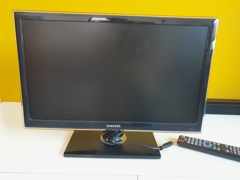 Samsung TV 22 inch, ideaal  slaapkamer, kinderkamer, camping, Ophalen, Gebruikt, 50 Hz, LCD