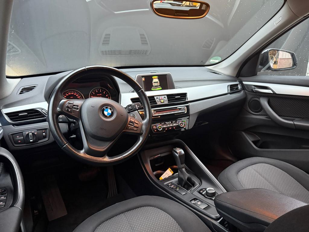 BMW X1 SDrive18i|Automaat, Gebruikt, 19 km/l, 3 cilinders, 1405 kg