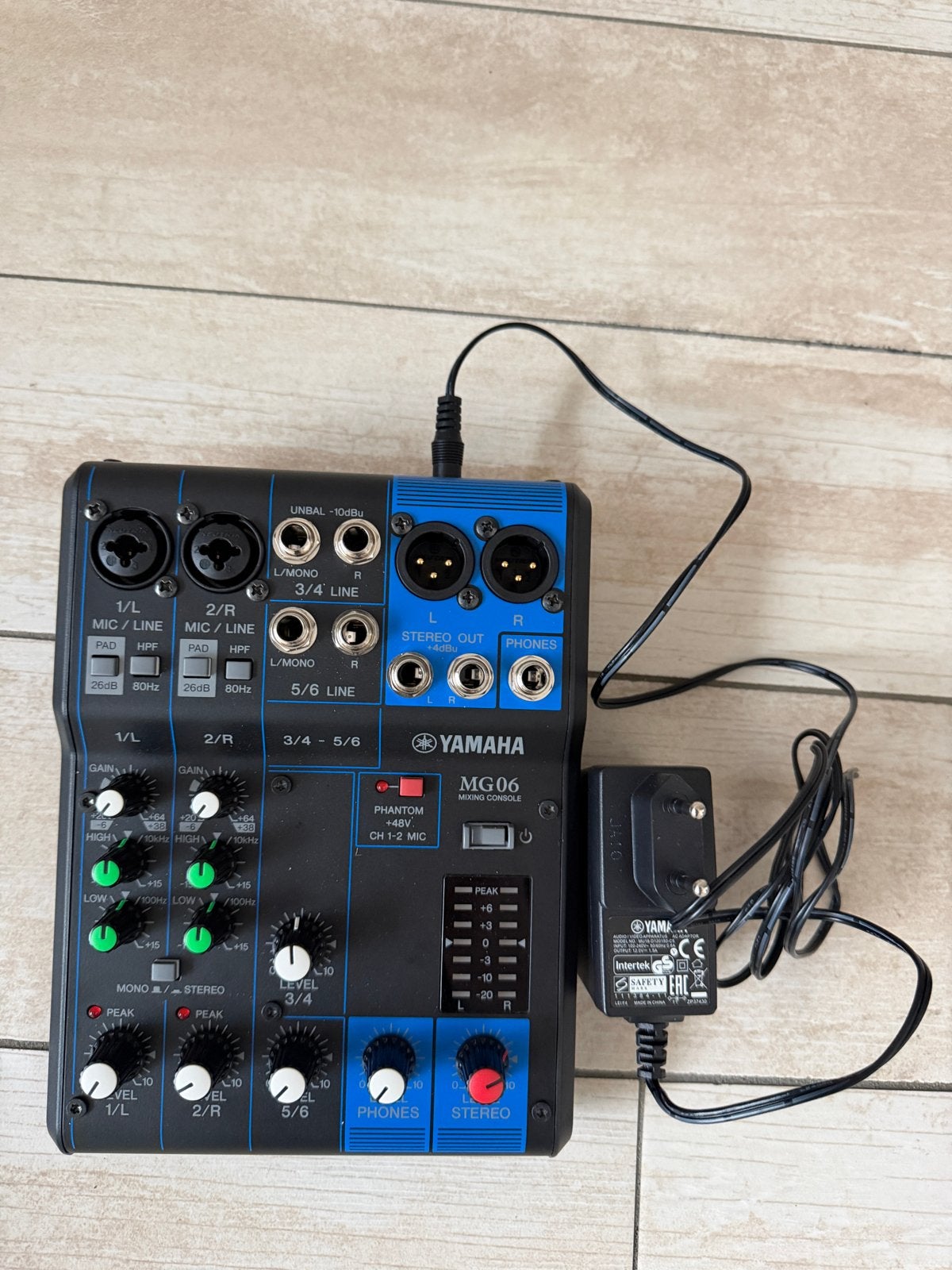 Yamaha MG06 Mengpaneel - Compacte Mixer voor Studio/Live, Ophalen of Verzenden, Zo goed als nieuw, Minder dan 5 kanalen, Microfooningang