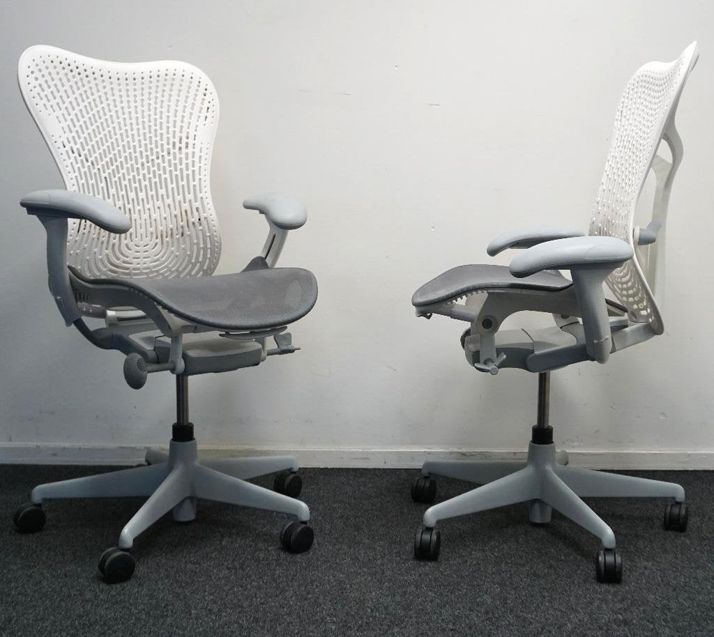 Herman Miller Mirra 2 Bureaustoelen | Wit / Lichtgrijs, Gebruikt, Overige kleuren, -, -