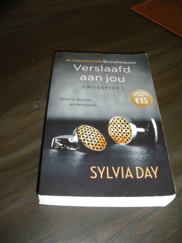 zgan boek verslaafd aan jou geschreven door Sylvia Day, Boeken, Ophalen of Verzenden, Zo goed als nieuw