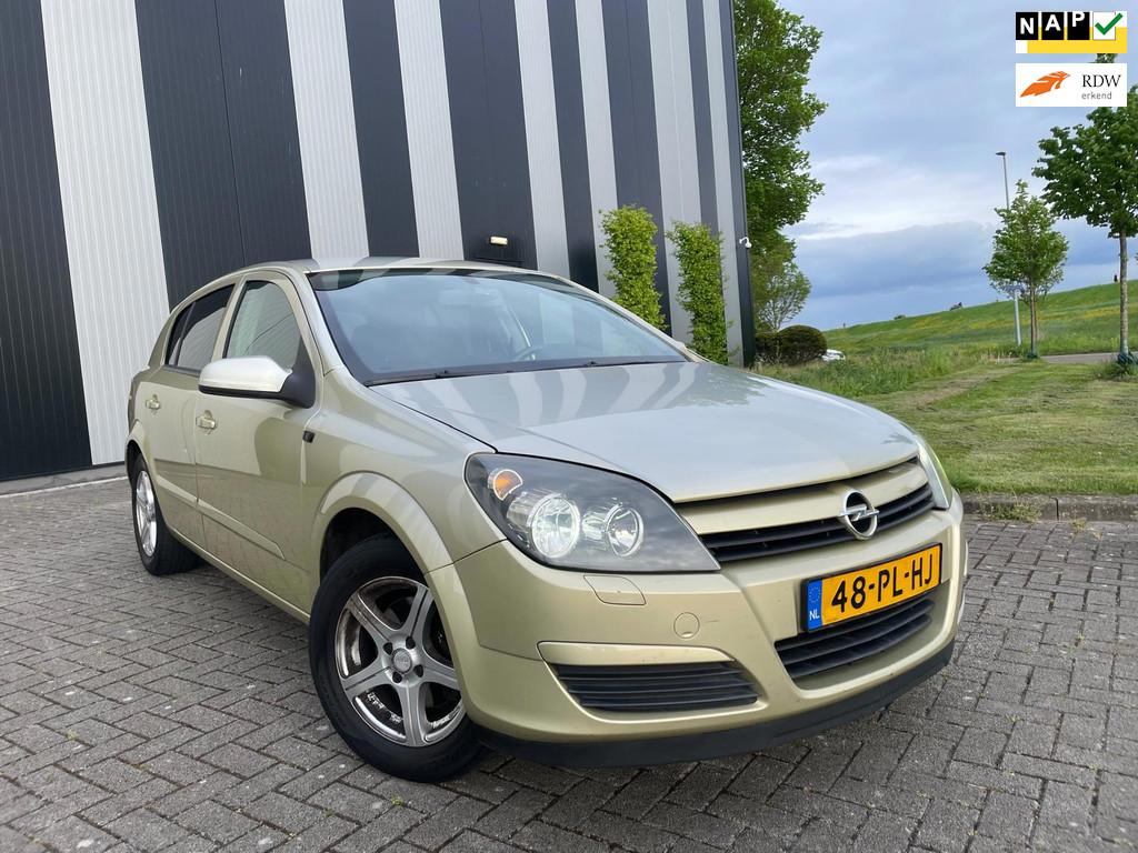 Opel Astra 1.6 Enjoy Automaat-Airco-Cruise-Lmv-2 Sleutels, Auto's, Opel, 15 km/l, Gebruikt, 4 cilinders, 1165 kg