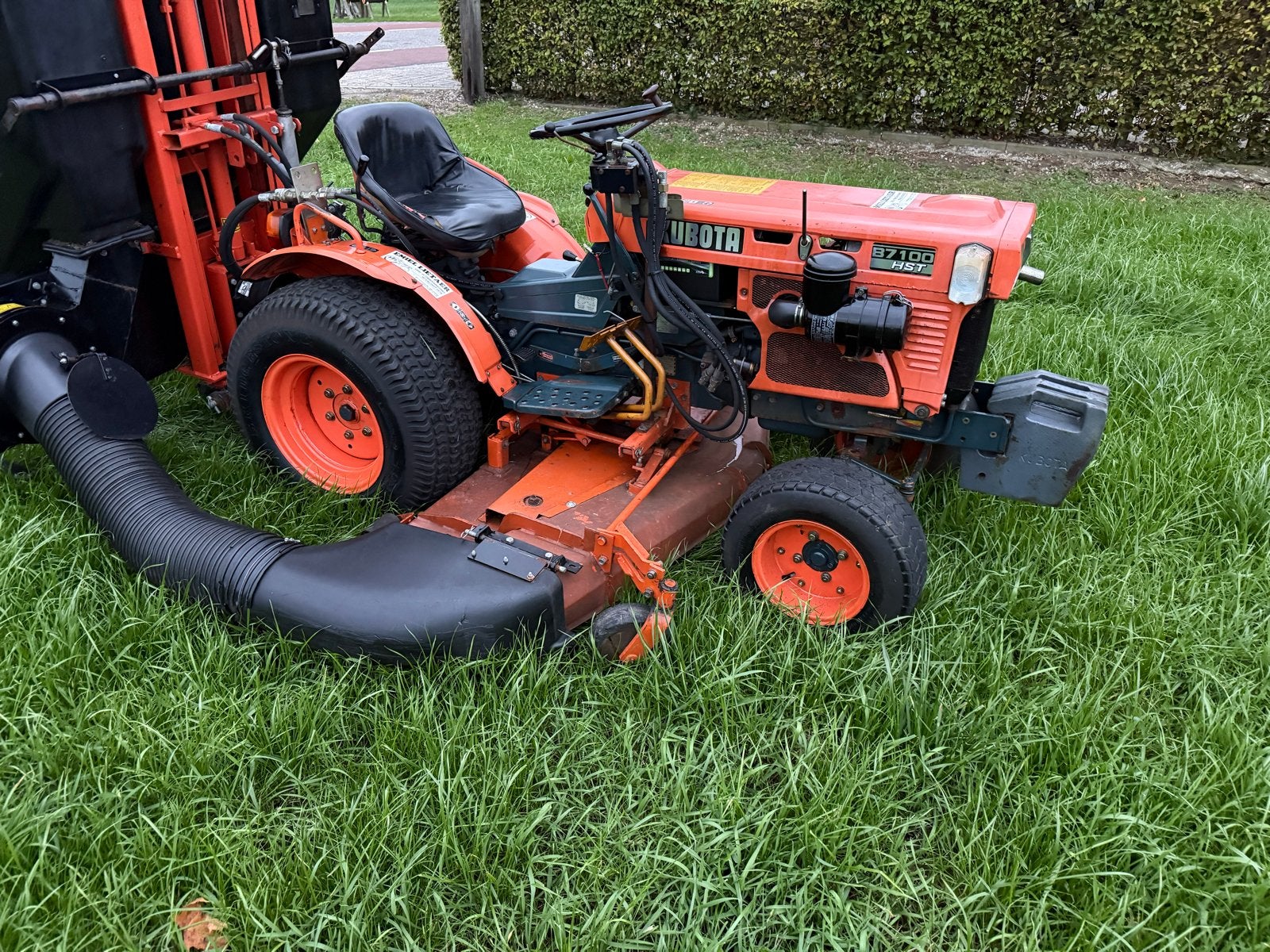 Kubota B7100 Hydrostaat 3-cilinder met hoogkiepbak, Ophalen, Gebruikt