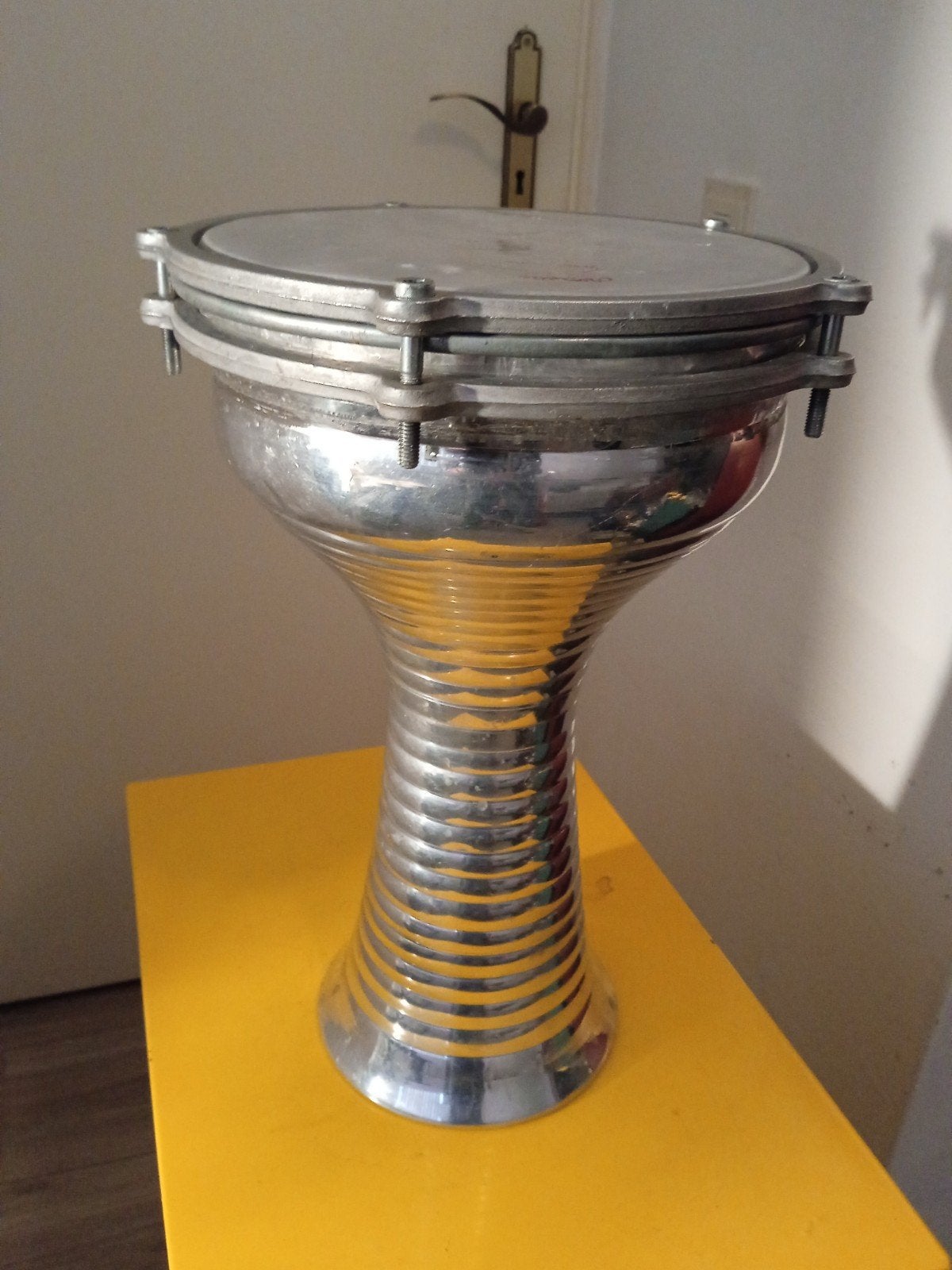 Mooie Darbuka / Doumbek - Zilverkleurig Slaginstrument, Ophalen of Verzenden, Gebruikt, Overige merken