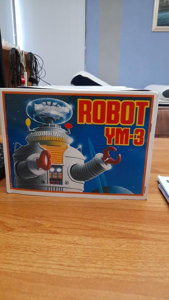 Robot YM-3  - Lost in Space - NIEUWSTAAT met Certificaat, Ophalen of Verzenden, Nieuw, Jongen of Meisje
