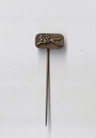 volmetaal speld met ruiter te paard, Ophalen of Verzenden, Overige onderwerpen, Speldje of Pin