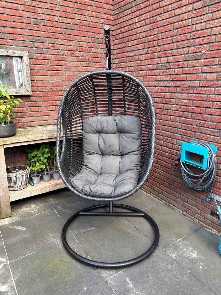 Hangstoel / Egg chair met standaard - Zwart., Huis en Inrichting, Ophalen, Gebruikt, Zwart, Eén