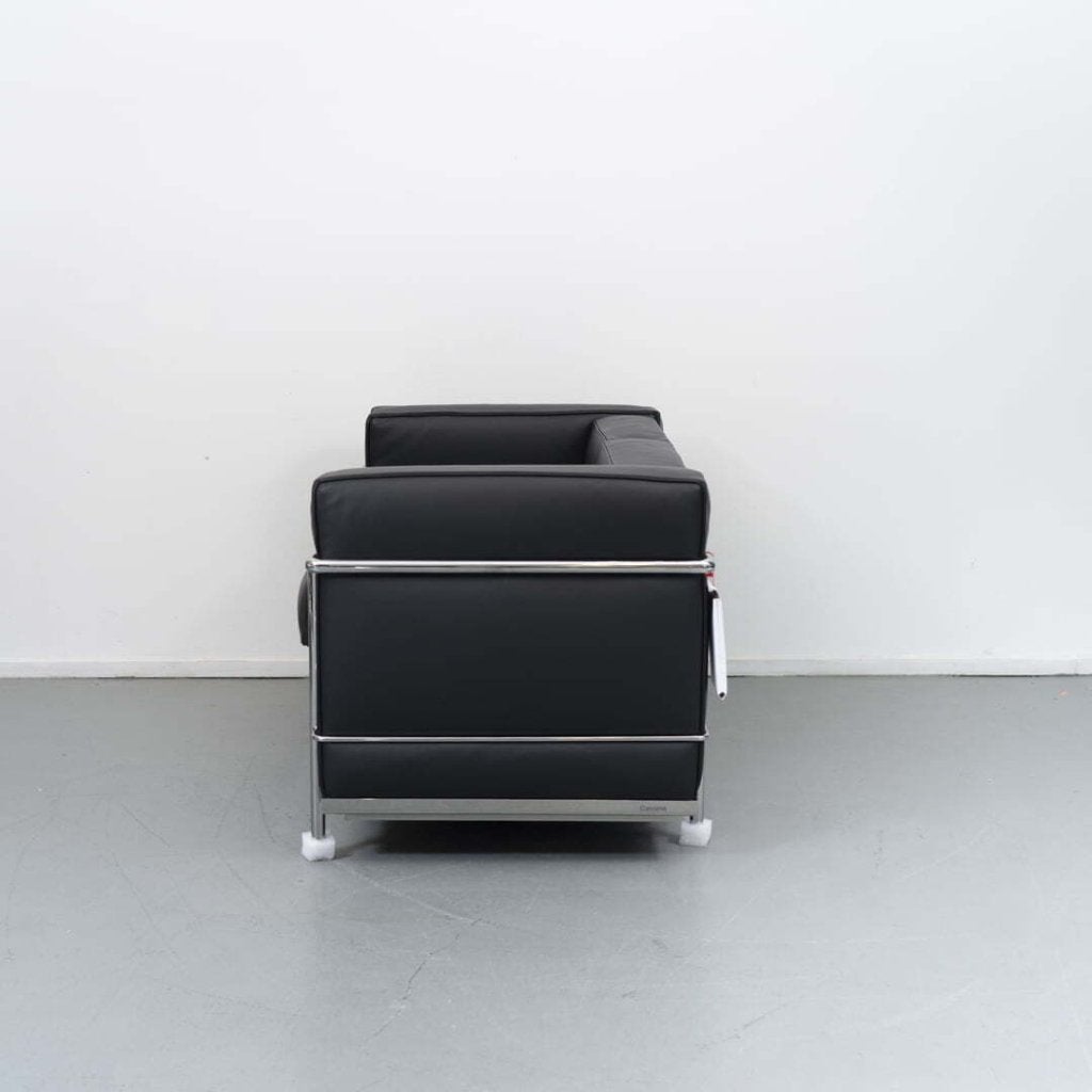 Cassina LC2 Bank 2-Zits Zwart Leer, Niet ingevuld, Nieuw, Niet ingevuld, Niet ingevuld