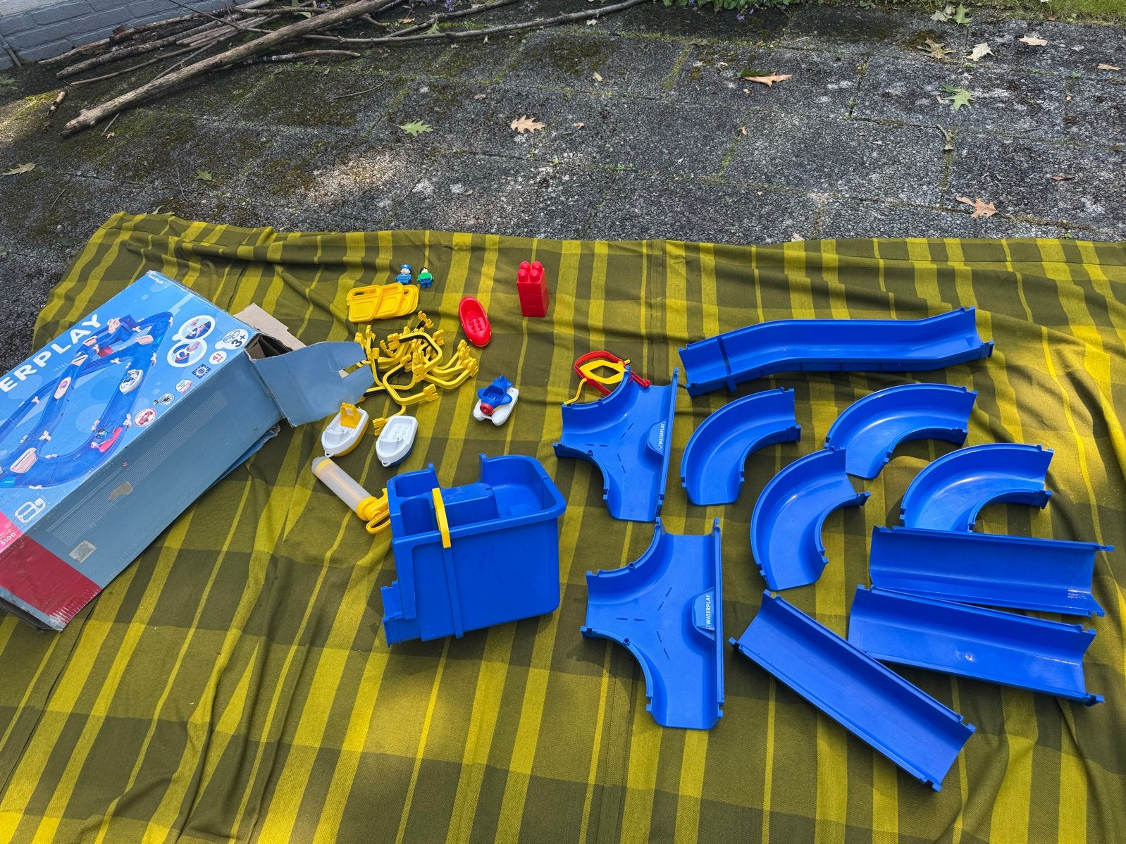 Waterplay waterbaan met accessoires, Kinderen en Baby's, Speelgoed | Buiten | Los speelgoed, Ophalen, Gebruikt