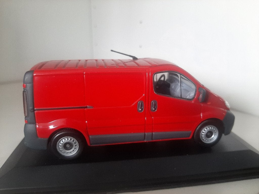 Opel vivaro rood 1:43 Minichamps, Ophalen of Verzenden, Nieuw, Auto, MiniChamps