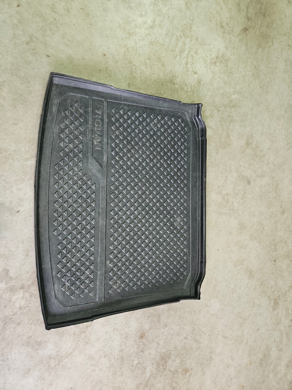 kofferbakmat vw tiguan vanaf 2016, Ophalen