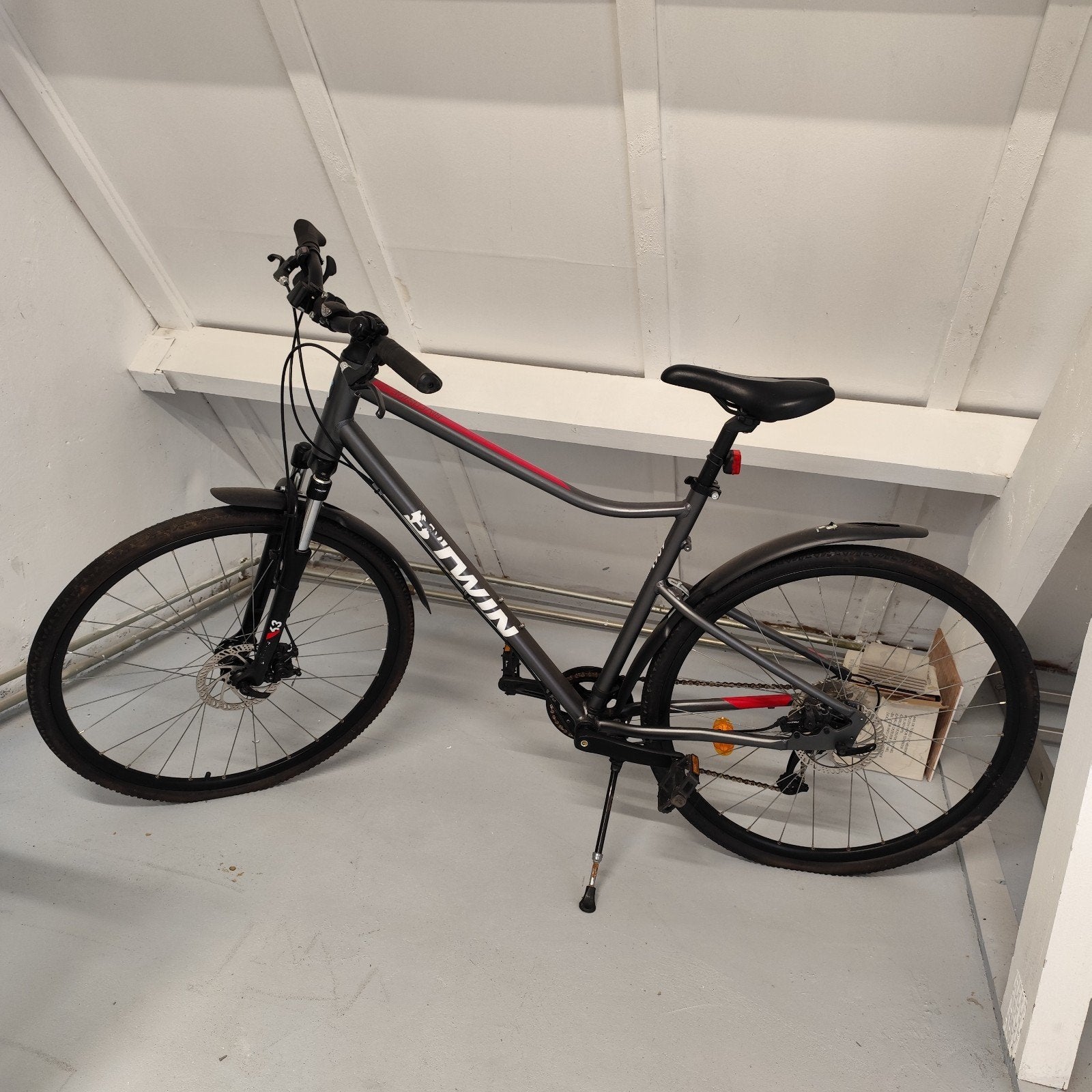 Fiets, 28 inch, 10 tot 15 versnellingen, Zo goed als nieuw, Schijfrem