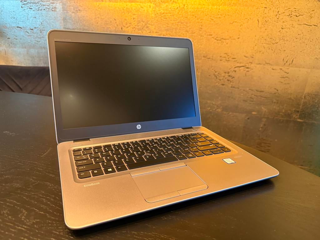 Windows HP MT43 Mobile Thin Client laptop Win 11, 2 tot 3 Ghz, Qwerty, 8 GB, AMD