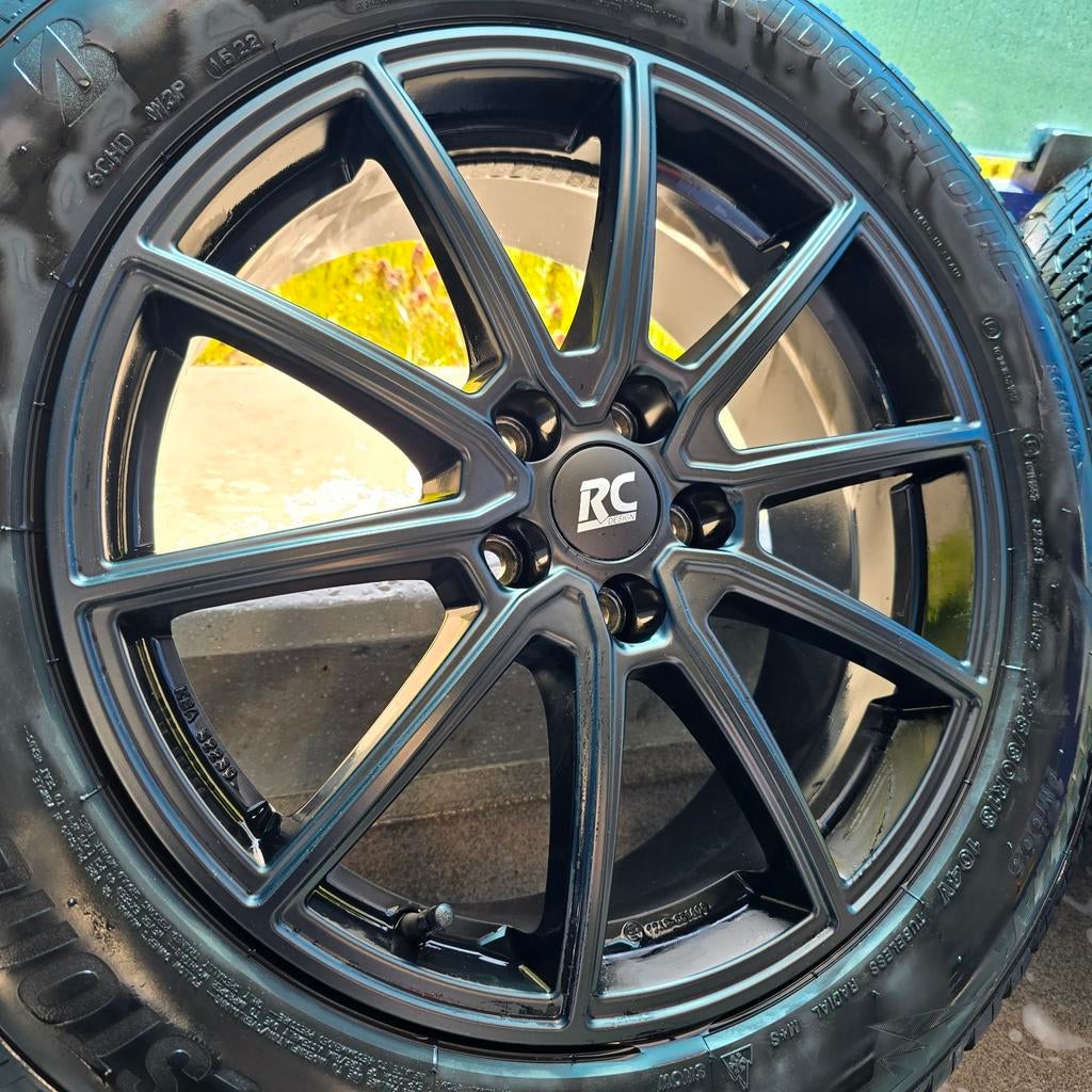 Ford kuga winterset 225-60-18 104V XL, Ophalen, 18 inch, Ford, Dewielbasis@outlook.com