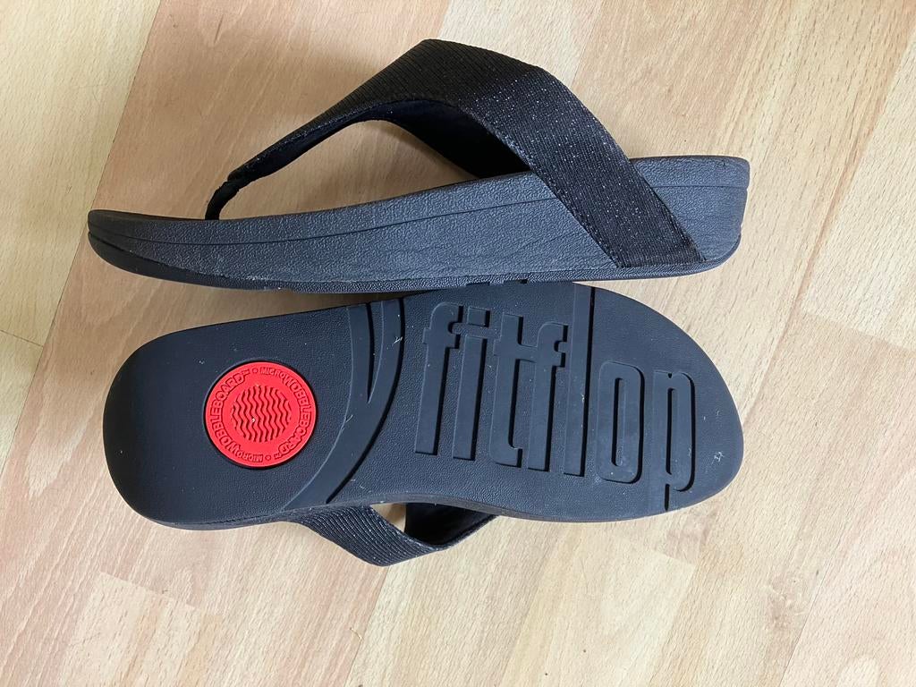 Fitflop Shimmerglitz zwarte teenslippers mt 40 izgs, Slippers, Zwart, Ophalen of Verzenden, Gedragen