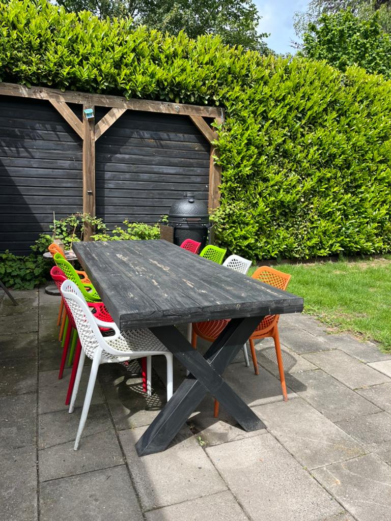 Steigerhouten tuintafel met stalen X poten, Ophalen, Gebruikt, Eettafel, Steigerhout