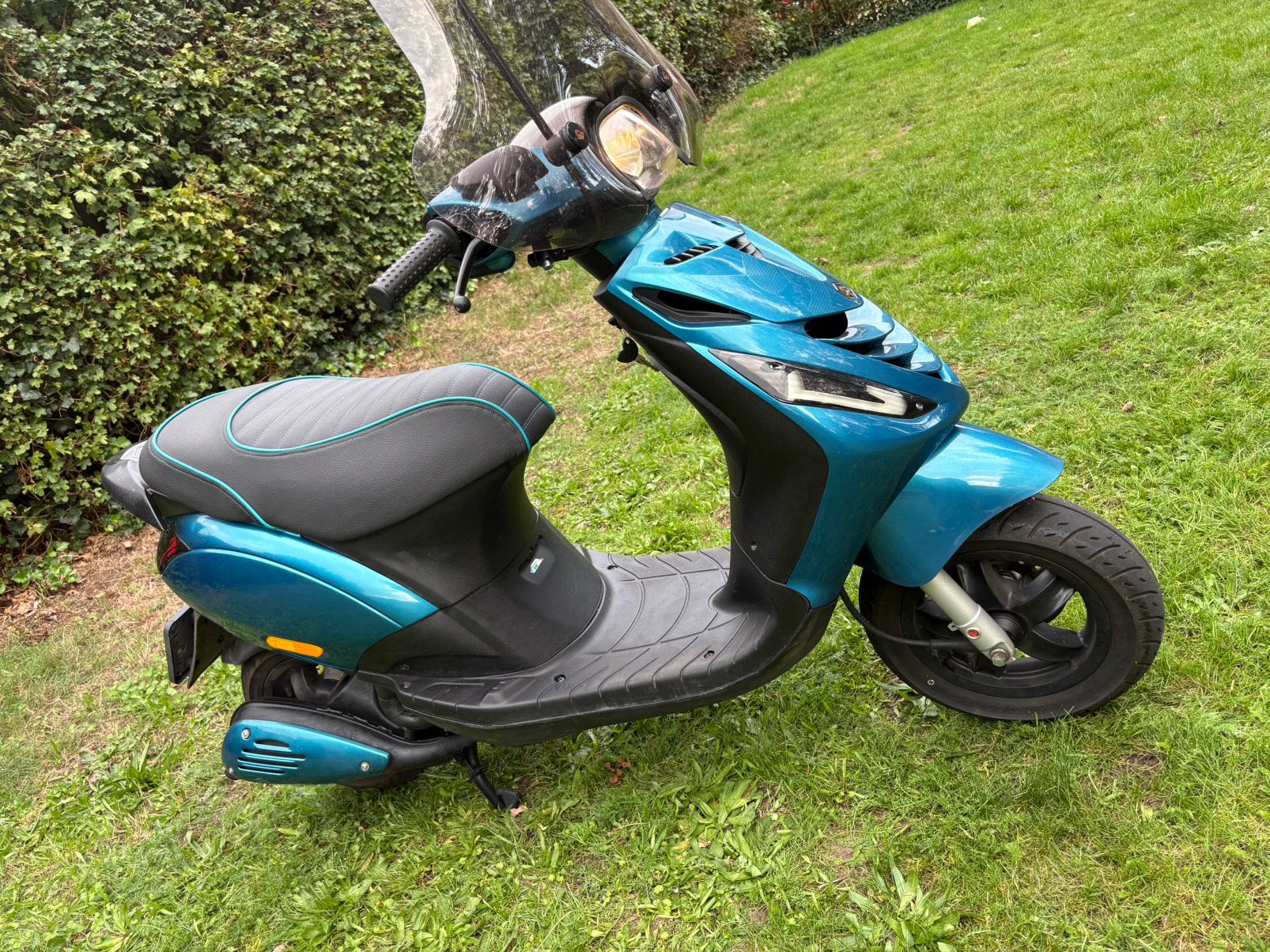 Piaggio Zip Snor !, Fietsen en Brommers, Ophalen, Zo goed als nieuw, Benzine, Zip