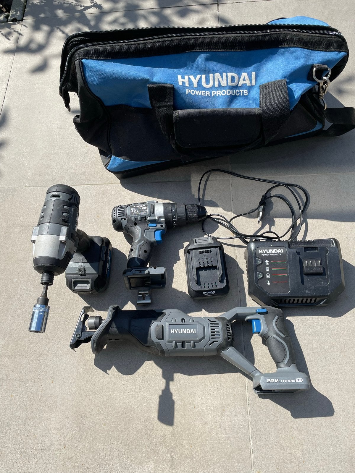 Hyundai 20V Accu Gereedschap Set (Boormachine, Zaag, Slagmoe, Doe-het-zelf en Verbouw, Ophalen, Zo goed als nieuw, Overige typen