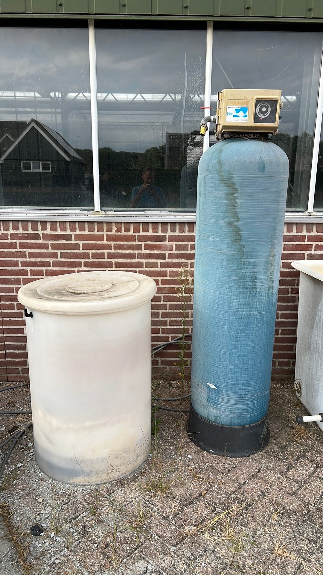 Ontharder met zoutvat, 150 liter of meer, Ophalen, Zo goed als nieuw