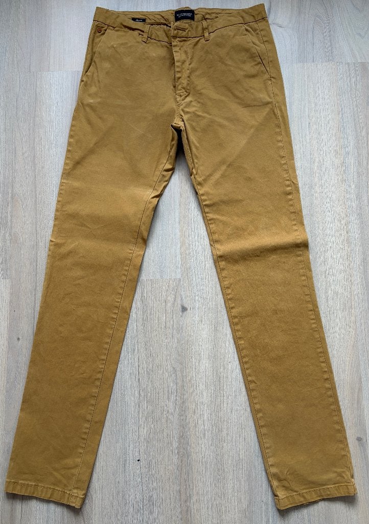 Scotch and Soda chino mosterd - Maat 32W/34L, Kleding | Heren, Broeken en Pantalons, Beige, Zo goed als nieuw, Scotch & Soda, Verzenden