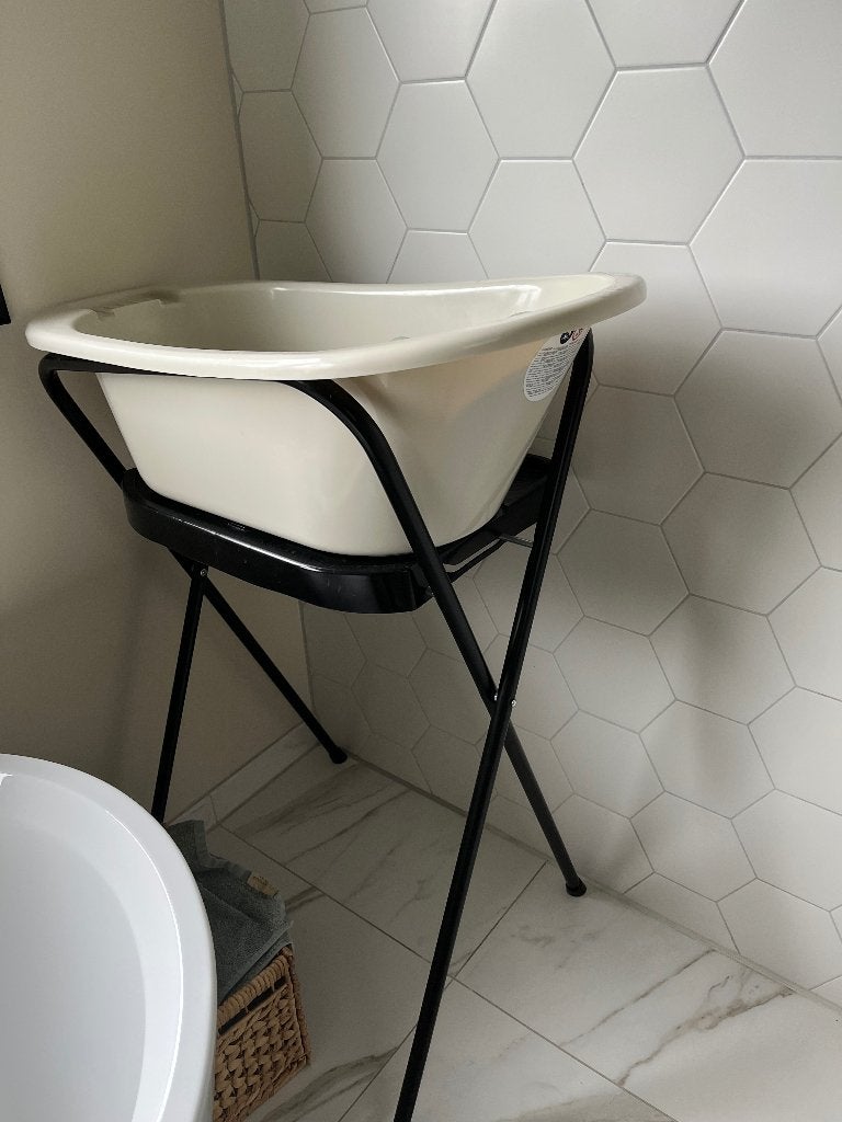 Babybadje met standaard, Kinderen en Baby's, Badjes en Verzorging, Ophalen of Verzenden, Zo goed als nieuw, Badje, Bébé-jou