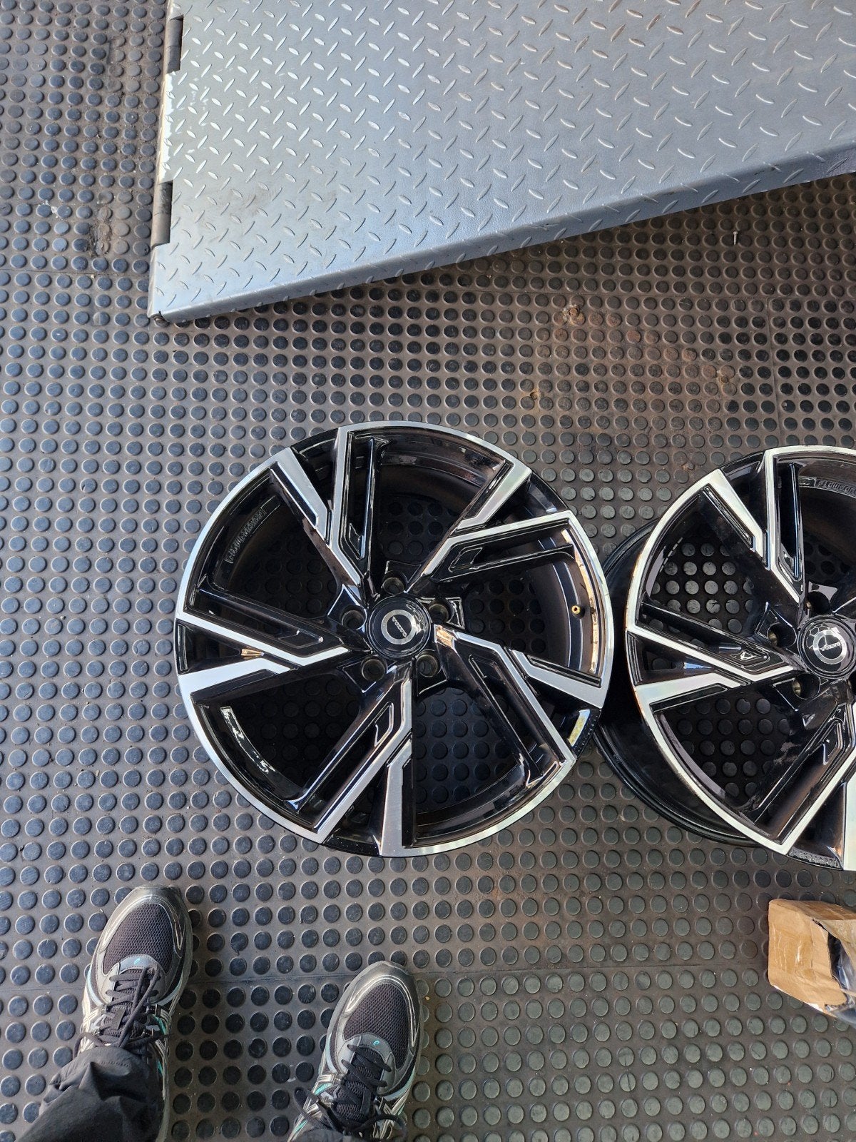 18 inch Velgen zo goed als nieuw., Auto-onderdelen, Banden en Velgen, 18 inch, Gebruikt, Banden en Velgen, Ophalen of Verzenden