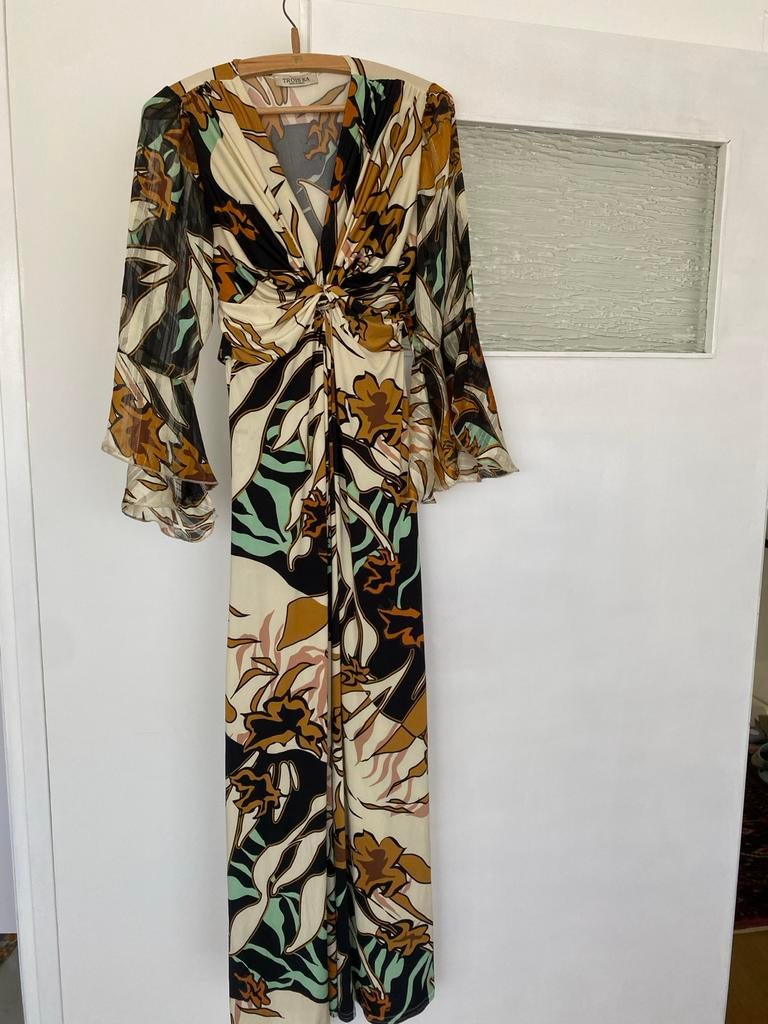 Trois Ka Maxi Jurk met Bloemenprint - Maat M, Maat 38/40 (M), Beige, Ophalen of Verzenden, Zo goed als nieuw