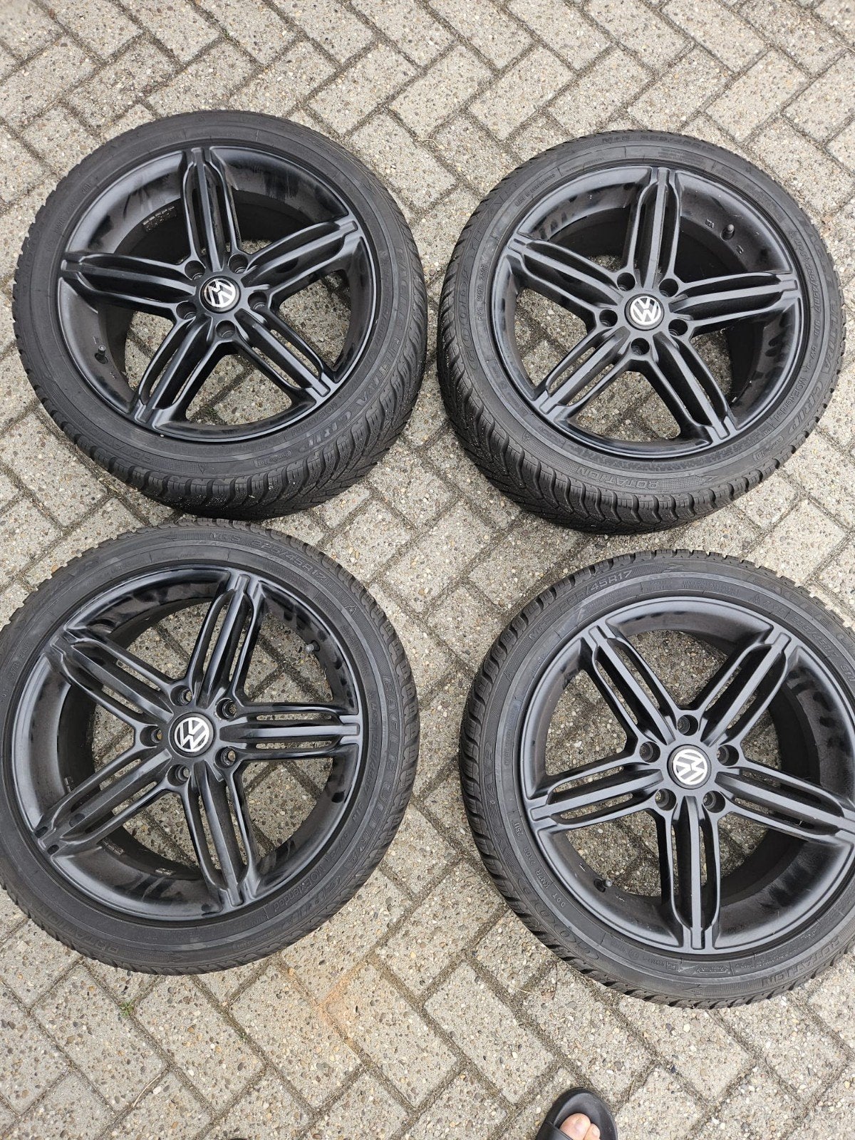 originele VW Golf sportvelgen 17 inch 5x112, Auto diversen, Auto-accessoires, Ophalen, Zo goed als nieuw