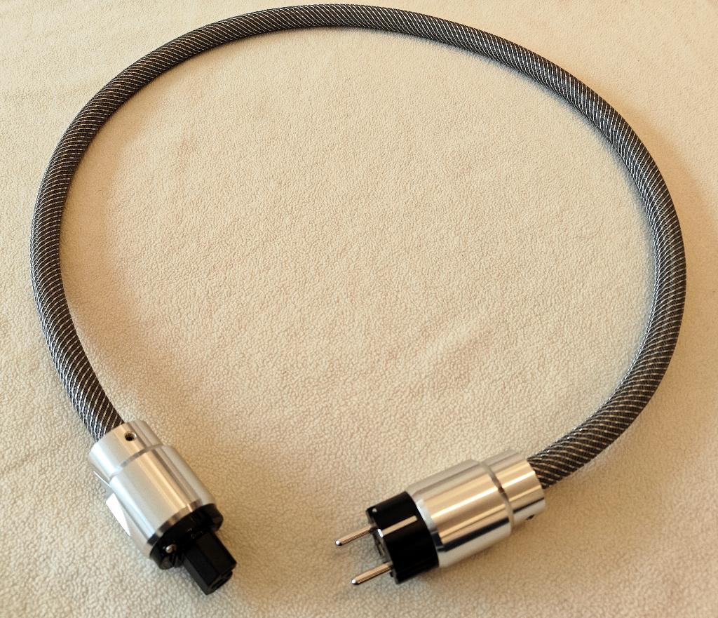 High-end netsnoer - Valab - 150cm, Audio, Tv en Foto, Audiokabels en Televisiekabels, Ophalen of Verzenden, Gebruikt, Minder dan 2 meter