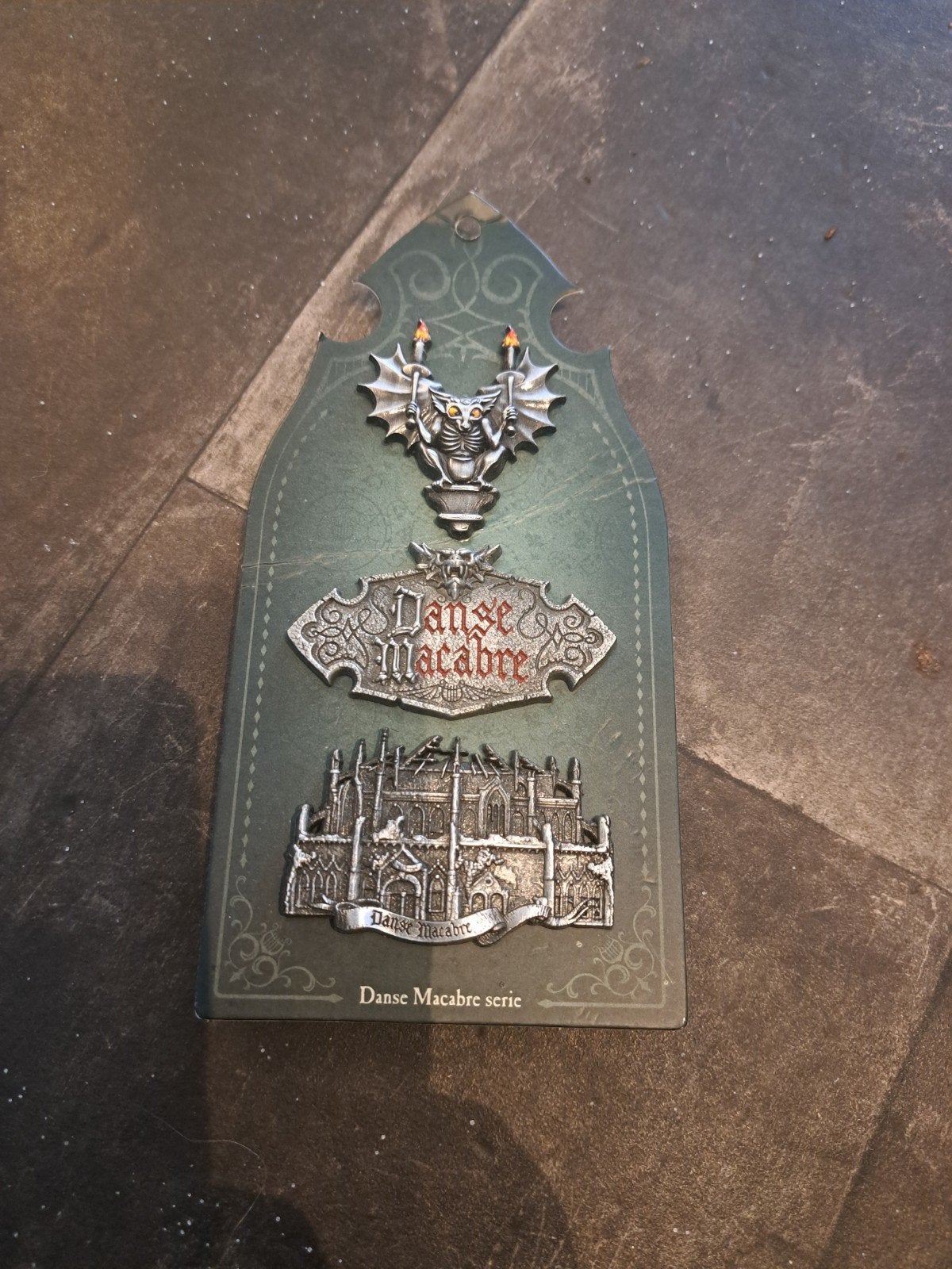 Efteling Danse Macabre Pins Set - Nieuw, Verzamelen, Ophalen of Verzenden, Nieuw, Overige onderwerpen, Speldje of Pin