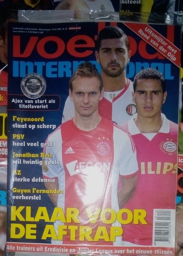 4x Ajax Voetbal Internationals, Ophalen of Verzenden, Zo goed als nieuw, Ajax, Boek of Tijdschrift