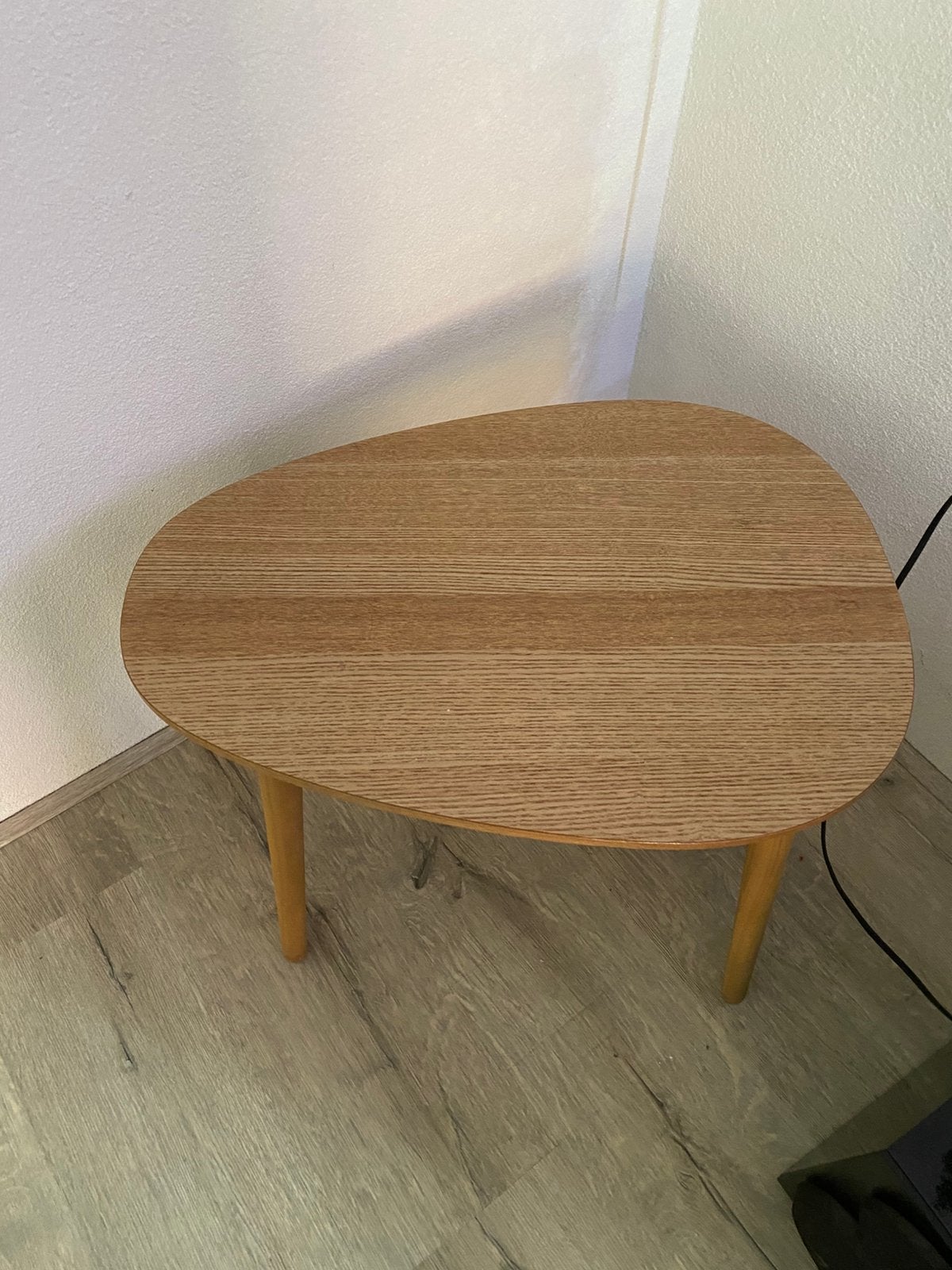 Bijzettafeltje organisch, Huis en Inrichting, Tafels | Bijzettafels, Ophalen, Minder dan 45 cm, Minder dan 55 cm, Rond