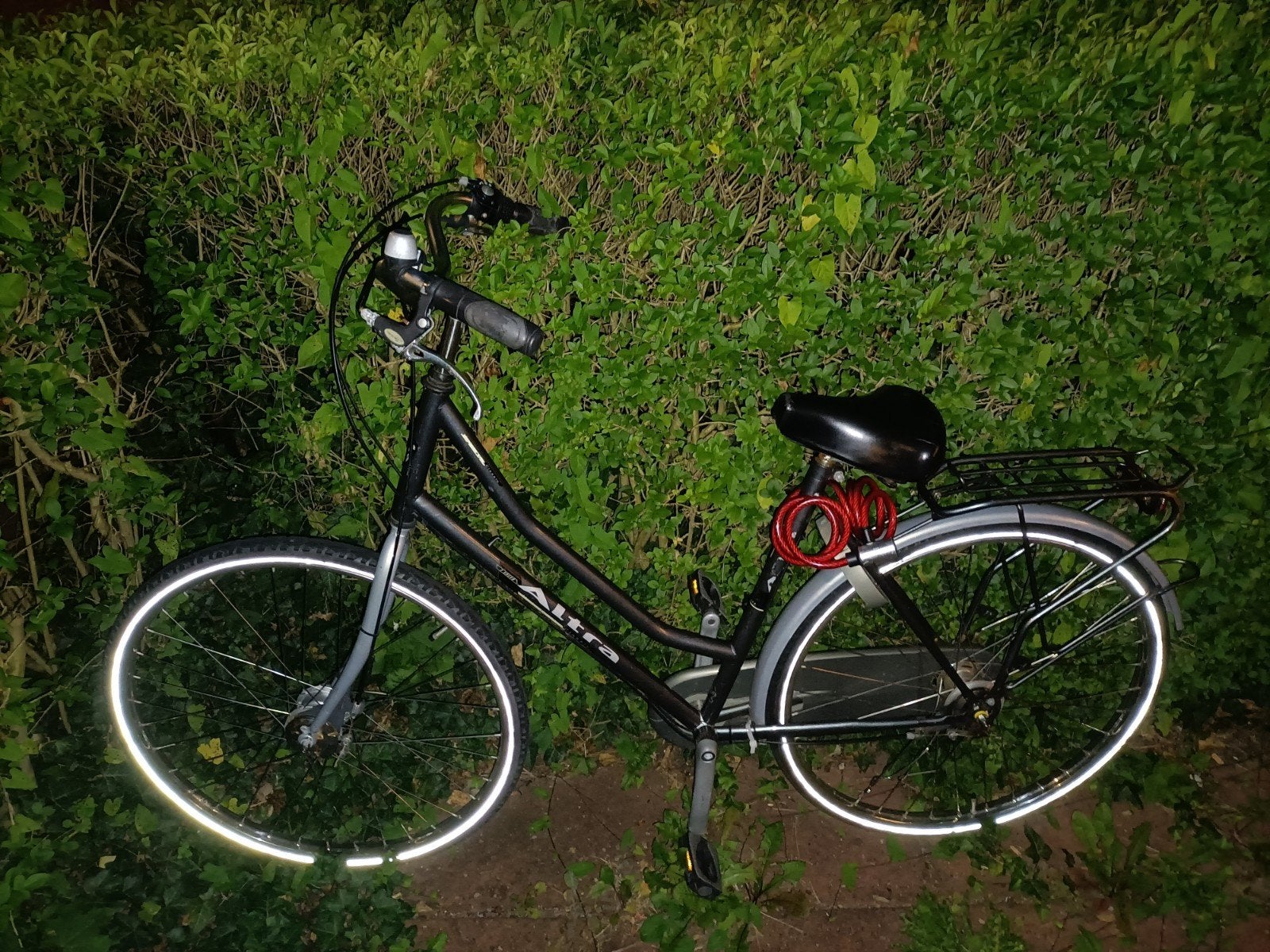 bicycle (fiets), Ophalen, Zo goed als nieuw, Stadsfiets, Altra