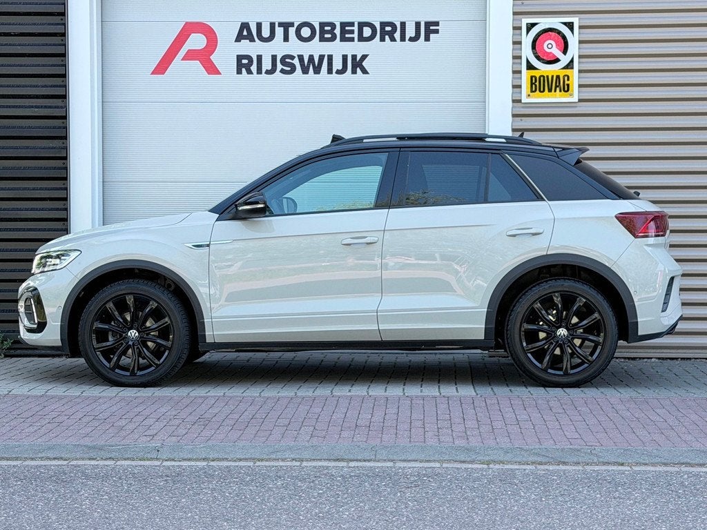 Volkswagen T-Roc 1.5 TSI 3x R-Line Pano/IQ.Light/Beats, Auto's, 12 maanden, 1258 kg, 4 cilinders, Alcantara