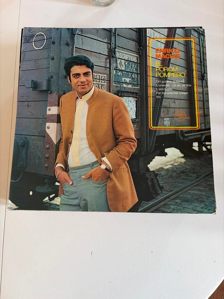 Enrico Macias - El Porom-Pompero Vinyl, Ophalen of Verzenden, Zo goed als nieuw, 12 inch