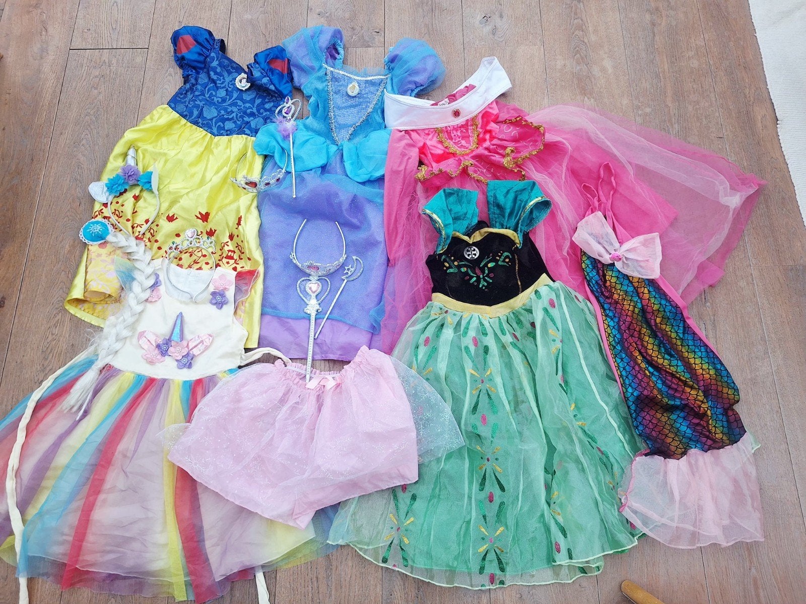 Diverse Disney verkleedkleding voor kinderen 5-7 jaar, Kinderen en Baby's, Carnavalskleding en Verkleedspullen, Ophalen of Verzenden