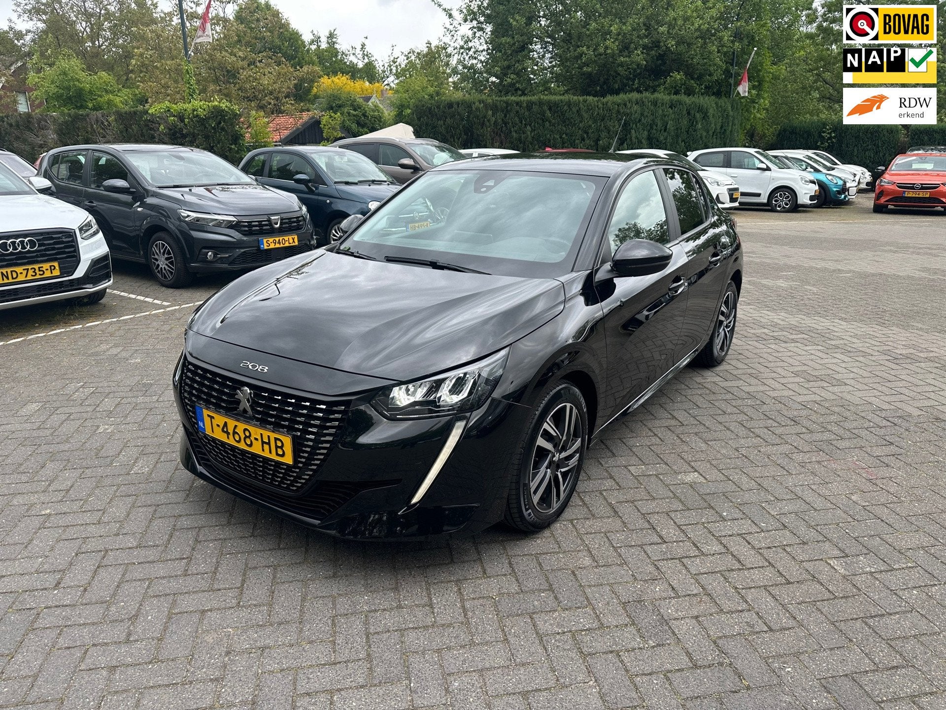 Peugeot 208 1.2 PureTech Style , carplay , pdc , 47.000 KM, Voorwielaandrijving, Euro 6, 1199 cc, Zwart