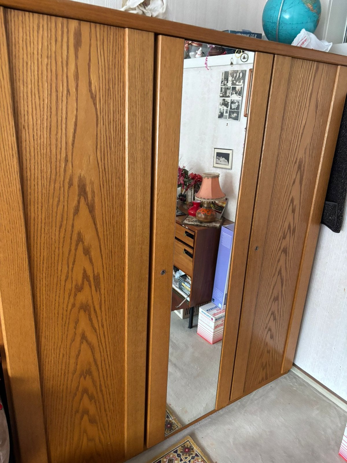 Bed, kledingkast en linnenkast, Ophalen