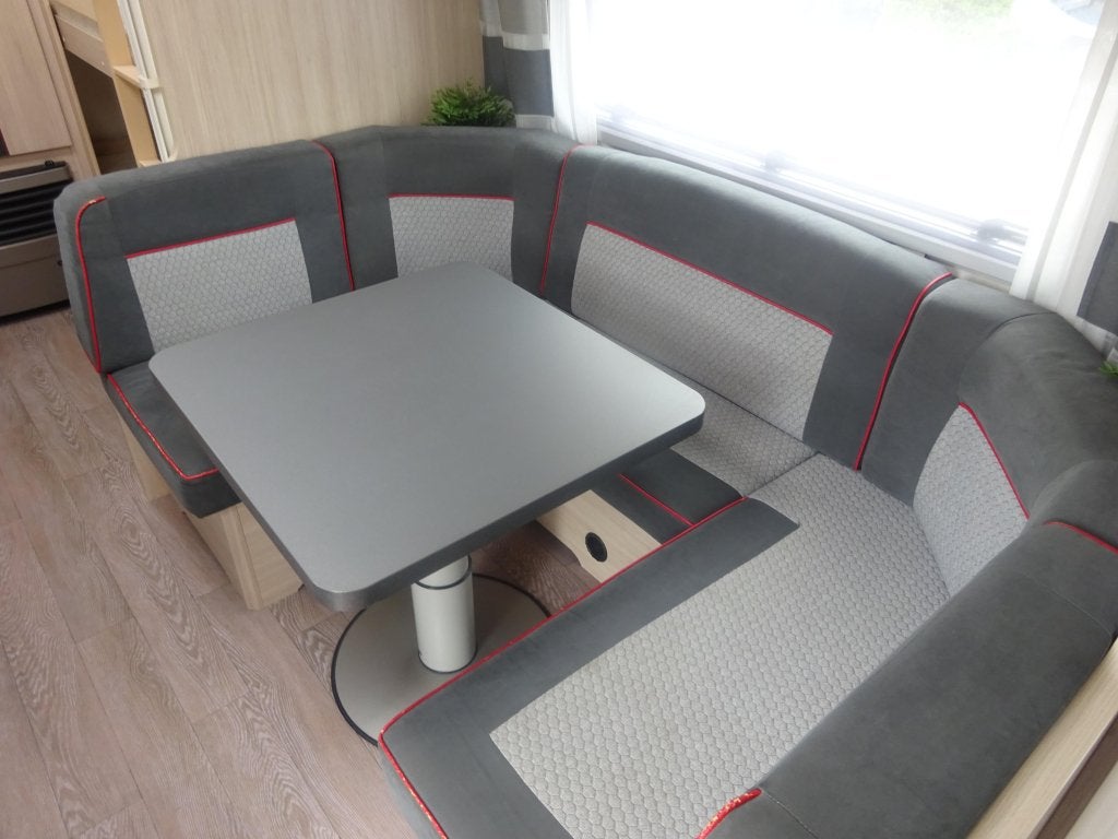 Foto 16 van Hobby Exccelent 545 KMF #BOMVOL#