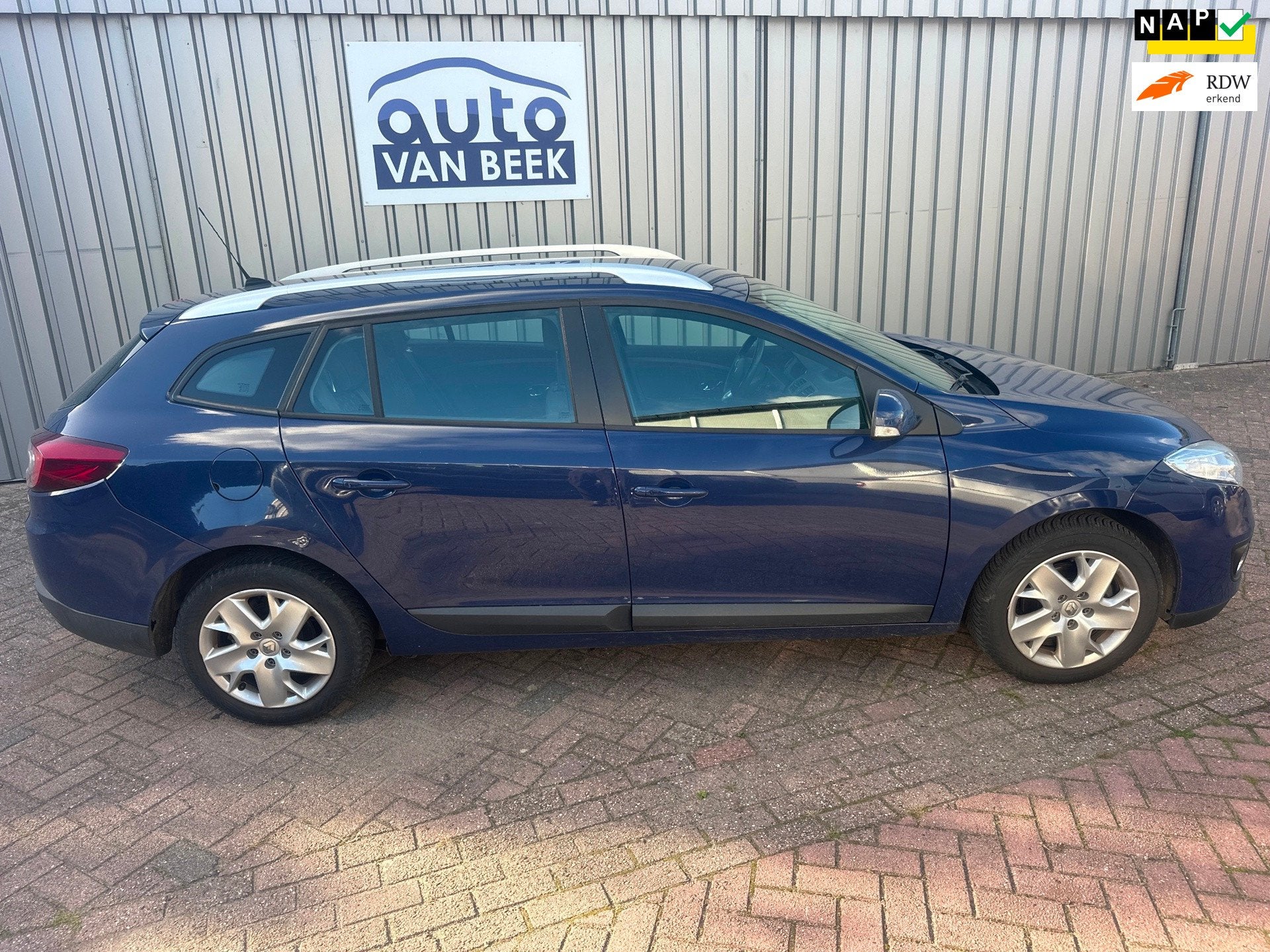 Renault Mégane Estate 1.5 dCi Expression, Auto's, Voorwielaandrijving, Euro 5, Stof, Zwart