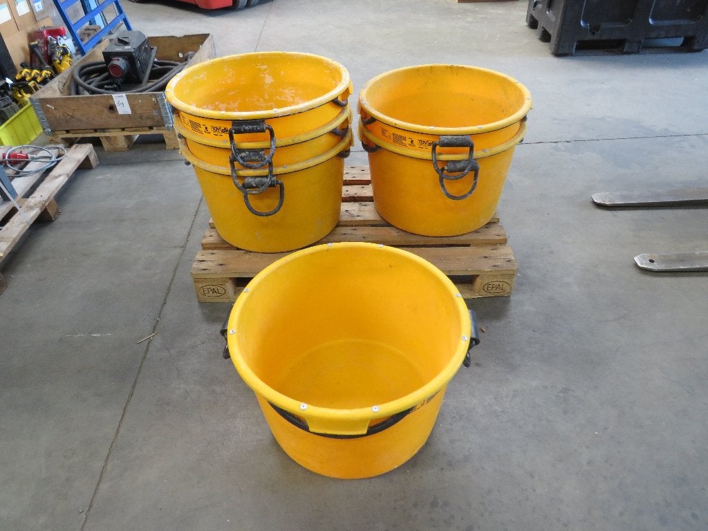 speciekuip hijskuip slagvast kraanbaar 90 liter, Doe-het-zelf en Verbouw, Ophalen, Gebruikt, Zandhaarweg, Hijskuip.nl
