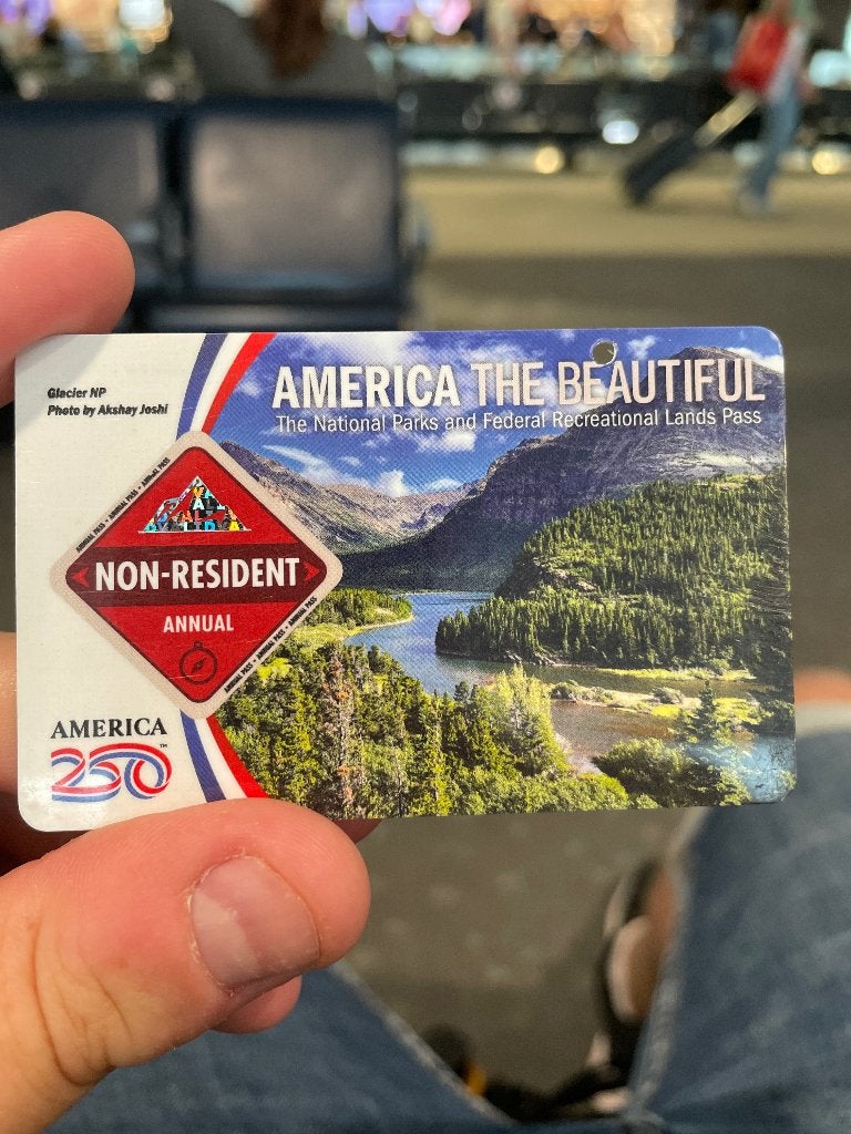 America the beautiful park pas, Drie personen of meer