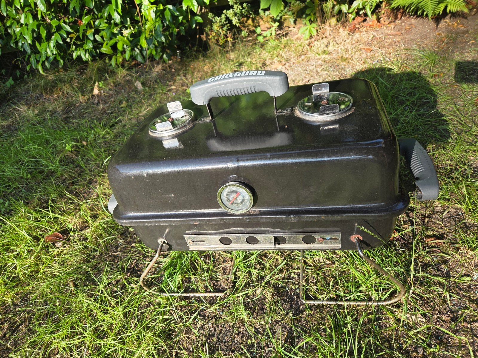 GrillGuru Compact BBQ - Draagbare Houtskoolbarbecue, Tuin en Terras, Ophalen, Gebruikt, GrillGuru