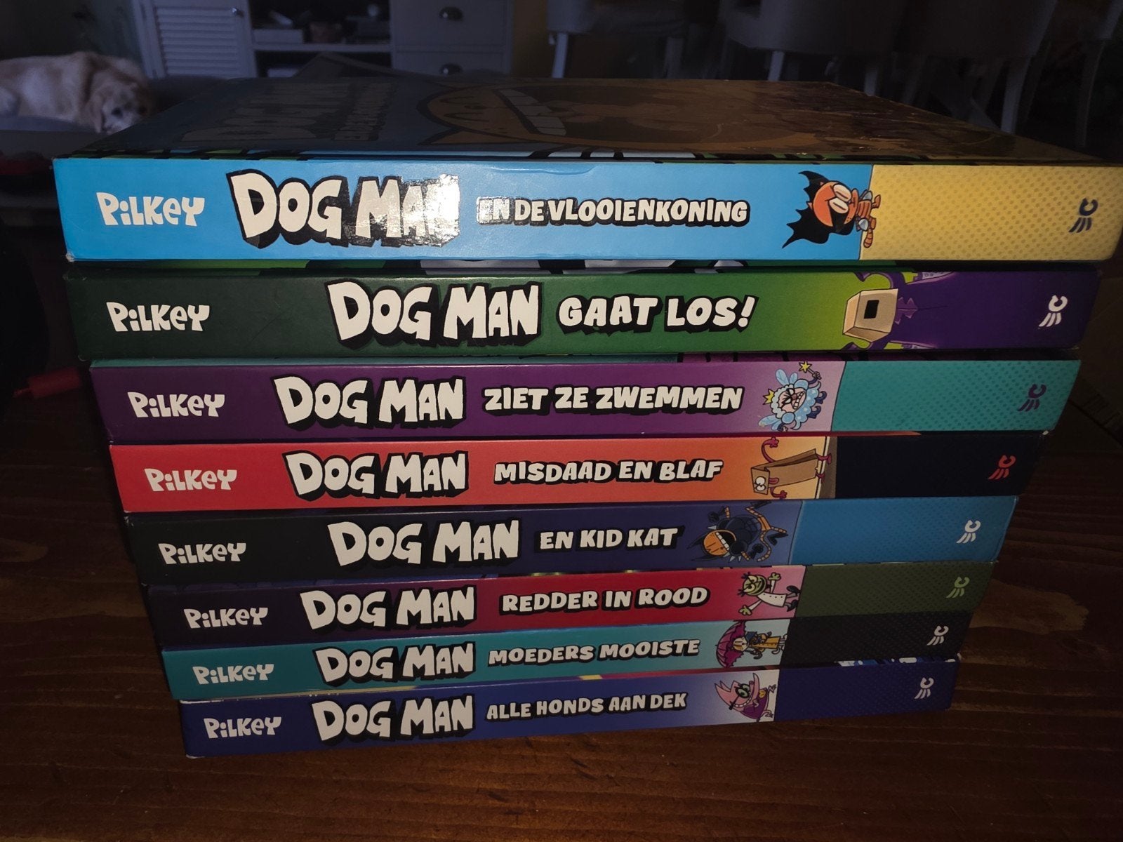 8x dogman, Ophalen of Verzenden, Gelezen, Fictie algemeen