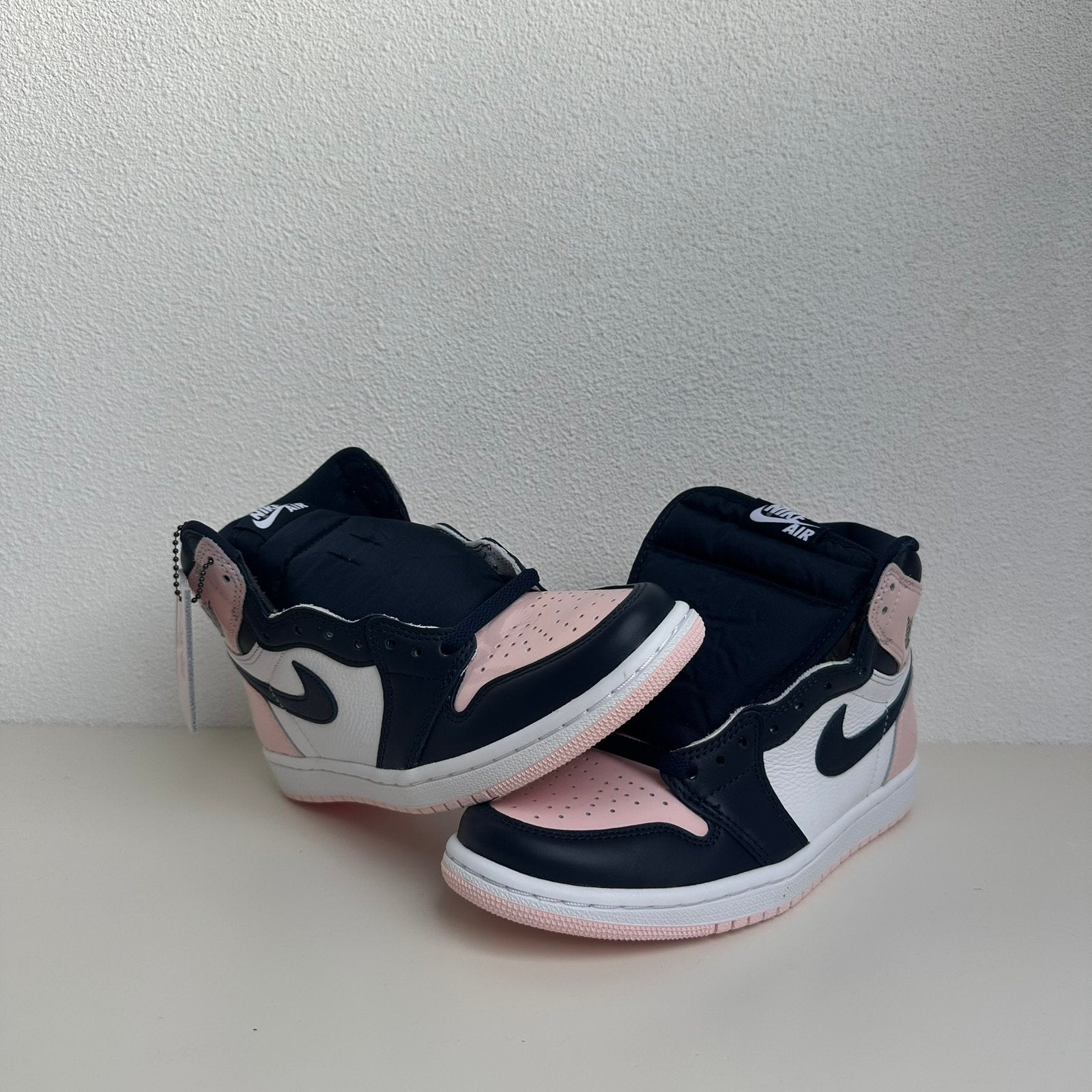 Jordan 1 High Atmosphere Maat 38, Kleding | Dames, Schoenen, Nieuw, Ophalen of Verzenden, Sneakers of Gympen, Roze