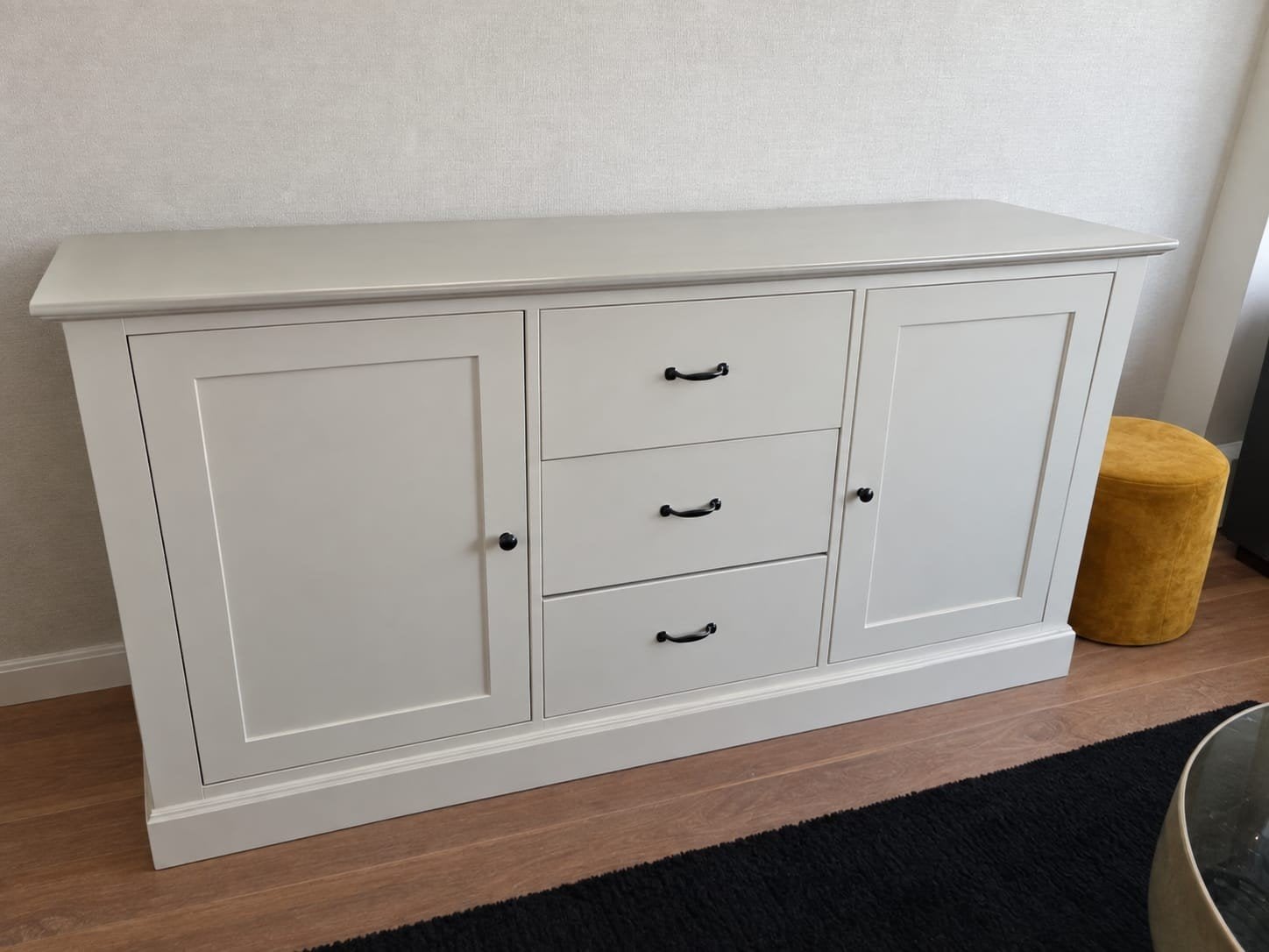Cremewit Dressoir met Lades en Deuren - Hoge Kwaliteit, Huis en Inrichting, Ophalen, Met lade(s), 150 tot 200 cm, Zo goed als nieuw