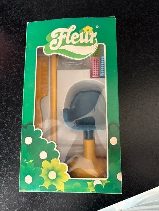 Vintage Kapsalon Fleur Speelset voor Poppen - Otto Simon, Ophalen of Verzenden, Gebruikt, Overige typen