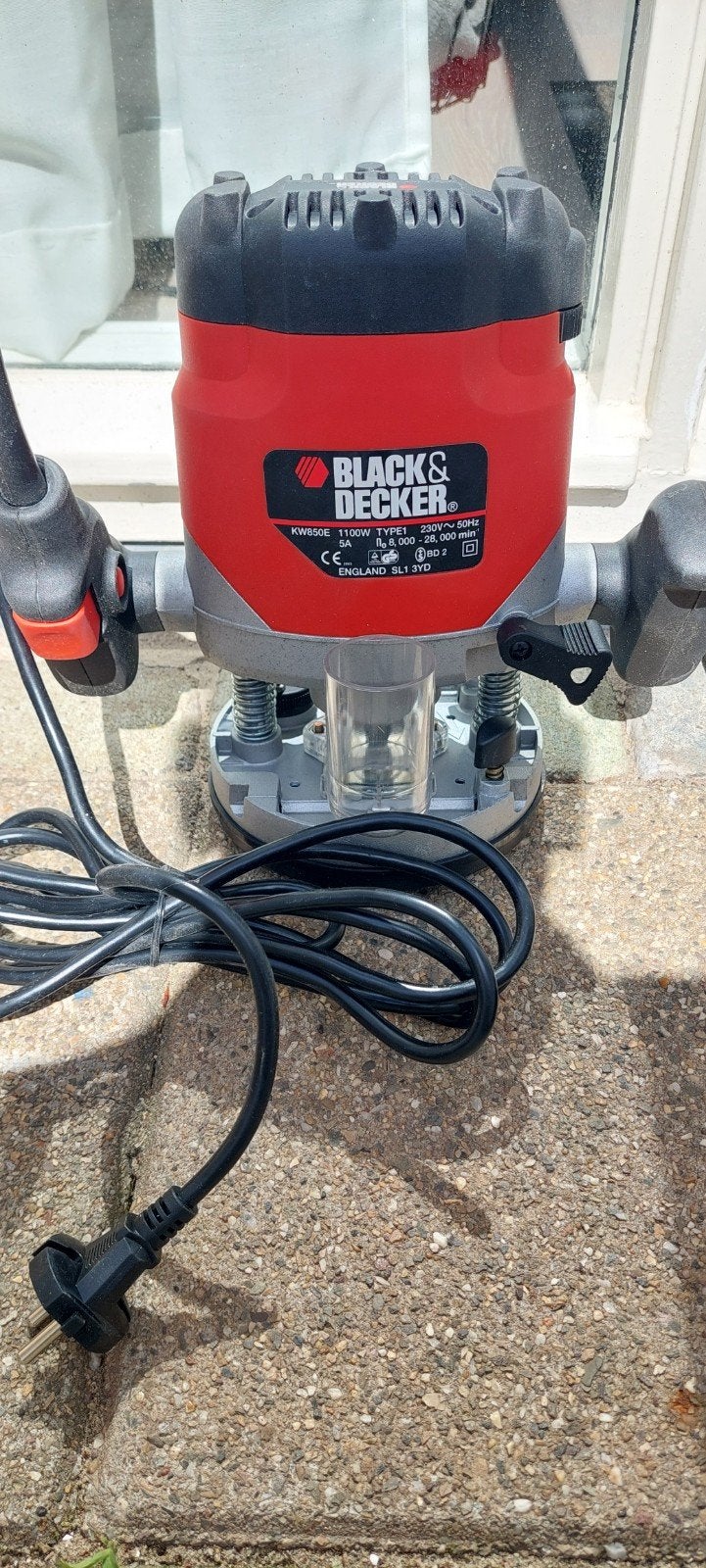 Black & Decker Bovenfrees KW850E 1100W, Ophalen of Verzenden, Bovenfrees, Elektrisch, Black & Decker