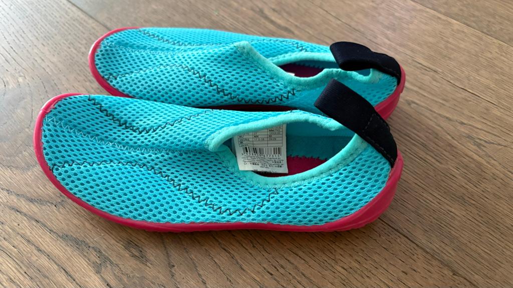 Turquoise waterschoenen maat 28/29 Decathlon, Ophalen of Verzenden, Zo goed als nieuw, Jongen of Meisje, Overige typen
